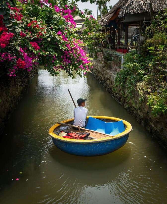 Coconut Boat Hoi An - Basket-Boat Life on Bảy Mẫu Coconut Canals Near Hoi An