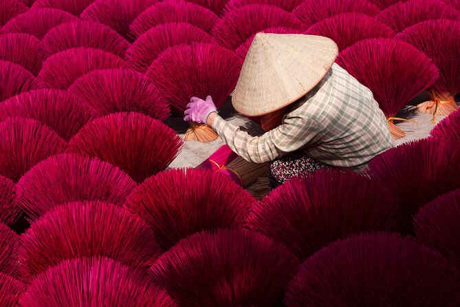 Colors of Incense village Quang Phu Cau - What the included transfers and vehicle really mean for your day