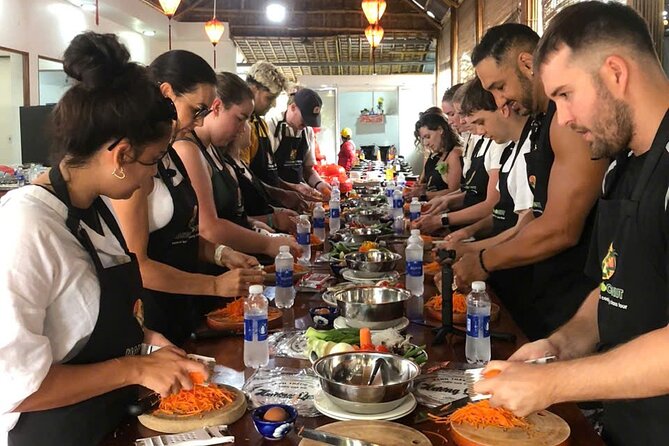 Cooking Class and Coconut Basket Boat Ride by Hangcoconut - Timing that can reduce crowds: go early if you can