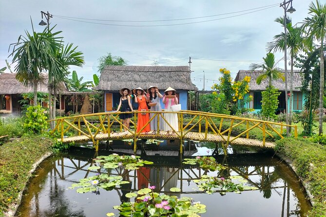 Cooking Class Hoi An - Organic Garden - Farming Tour-Handicrafts - Caman Village in Cẩm An: what makes the setting different