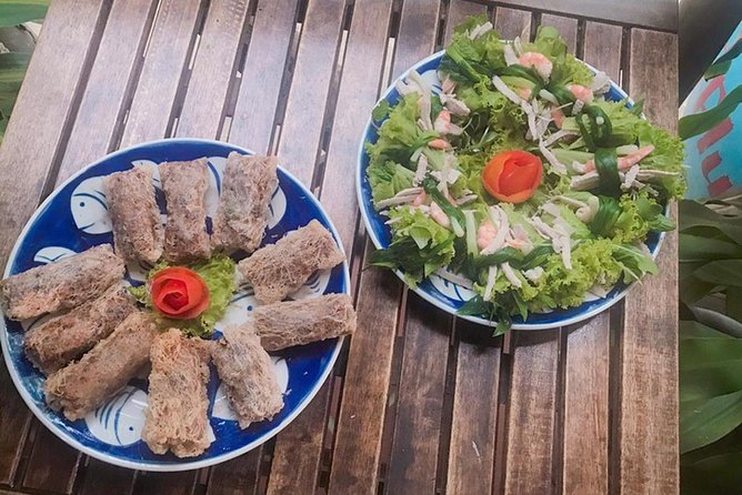 Cooking class, market tour and basket boat tour - What You’ll Eat, and Why It’s More Than Lunch