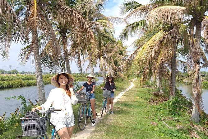 Countryside bike tour, basket boat and cooking class - The cooking class with Lily: four dishes, real technique, and lunch included