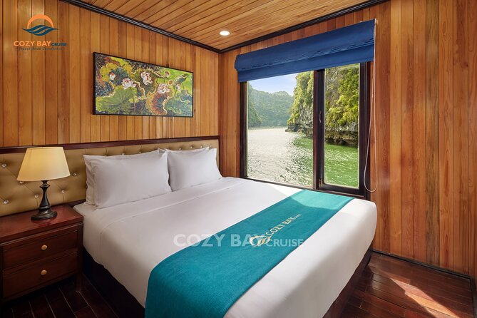 CozyBay Cruise-The Best Small Group 2D/1N inHalong-All inclusive - The cabin and common spaces: comfy enough, with a few real-world caveats
