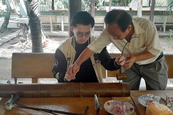 Cu Chi Mekong Delta 1 Day Luxury Small Group - Lunch, snacks, and what’s actually included