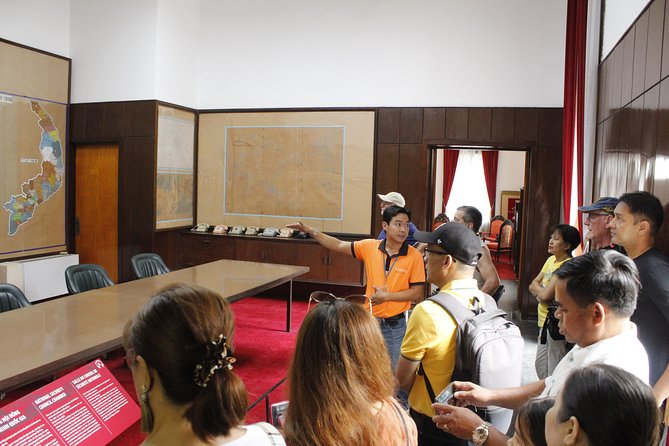 Cu Chi Tunnels - Tapioca & City Tour (6 Major Attractions) 1 day - Cu Chi Tunnels: video, traps, and the tunnel you crawl through