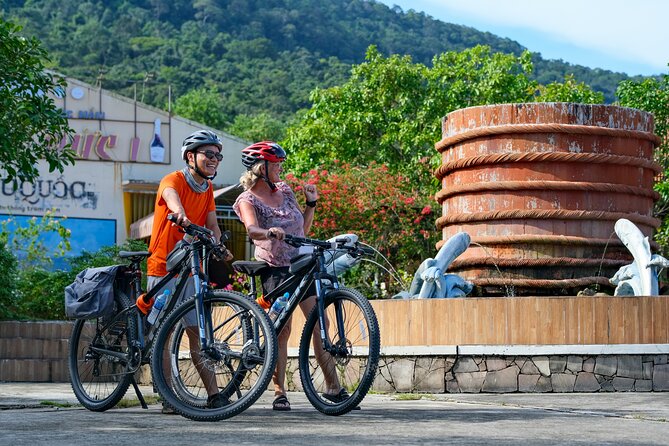 Cycling Through Phu Quoc Rural Village - Stop 2, Rượu Sim Bảy Gáo: The Island’s Wild Sim Wine Process