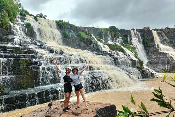 Da Lat Discover Waterfalls and Cultures Tour - Bee farm tastings: honey, pollen, and royal jelly