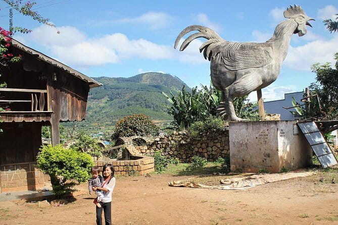 Da Lat: Half-Day Morning - Clay Tunnel, Crazy House, Datanla Fall - Lunch at Dalat Pho Restaurant: A Convenient City-Center Drop-Off