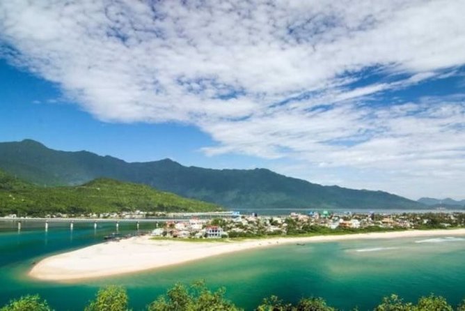 Da Nang Airport To Hue Private Transfer - Price and value: $126 for up to 10 people (and why it matters)