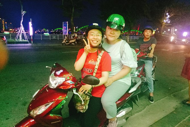 Da Nang Food Tour by Motorbike - Market stop and Vietnamese coffee, the locals vibe