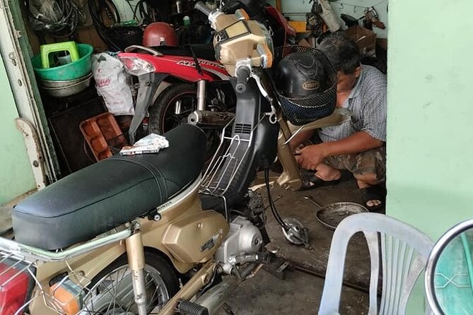 Da Nang Food Tour Motorbike & Sightseeing By Ao Dai Lady Rider - How the 3 to 4 hour timing feels on the street