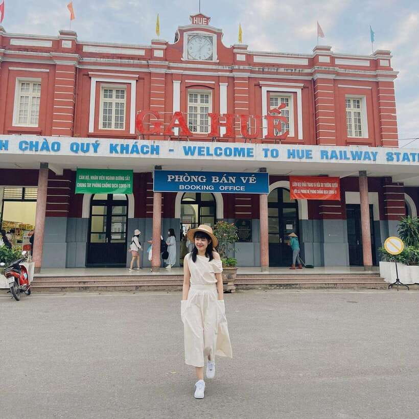 Da Nang: Hue Imperial Day Trip, Hai Van Pass Train, & Lunch - Comfort, timing, and what your guide actually does