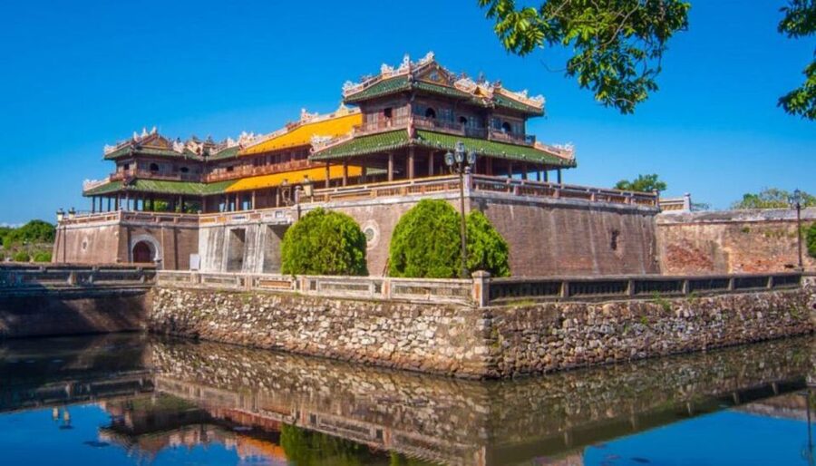 Da Nang: Imperial City of Hue Day Trip with Lunch and Ticket - Thien Mu Pagoda: Hue’s Oldest Icon and Spiritual Center
