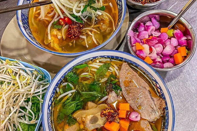 Da Nang Street Food Private Tour With Local Students - What you should eat, and how to handle spice and allergies