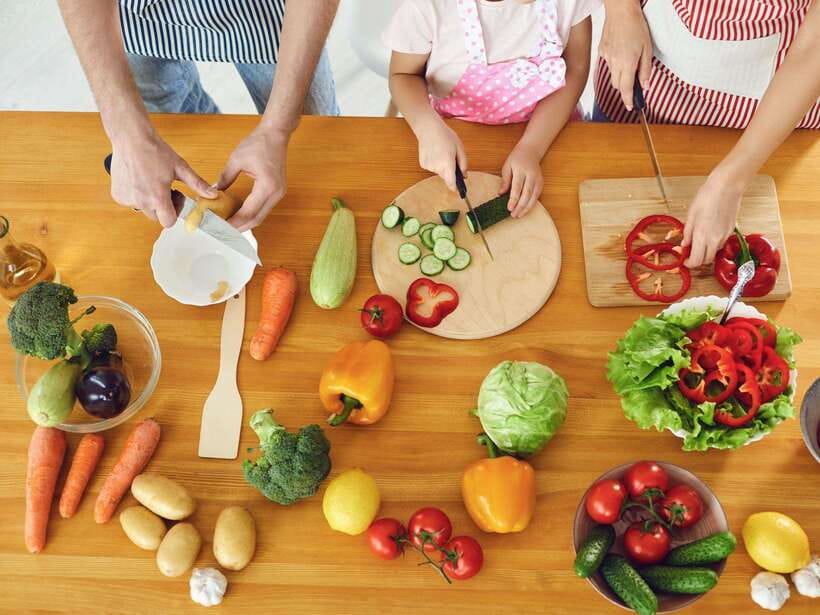 Dalat: Home Cooking Class with Central Market Tour - Getting started at Stop and Go Coffee (and planning your timing)