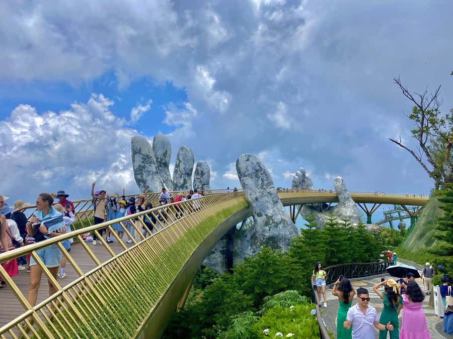 Danang: Golden Bridge by Private Car or Bus w hotel pickup - Return ride details: the 3:30 PM meeting and a quick stop for snacks