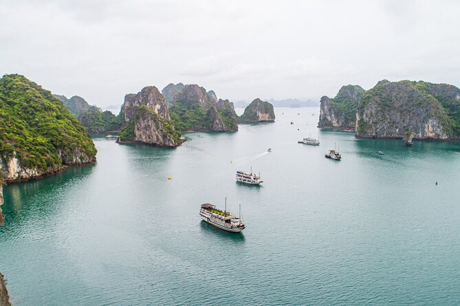 Day trip to Halong Bay from Hanoi - Hanoi to Ha Long Bay, the real test is the timing
