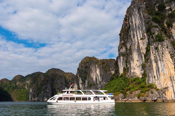 DELUXE Halong Cruise 1 Day Tour From Hanoi - Daily Operated - Tuan Chau Harbor, Boarding, and a Quick Safety Start