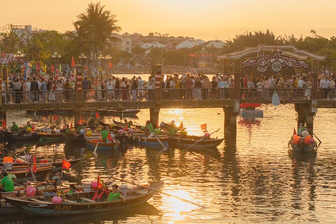 Discover Hoi An by Bamboo Basket and Lantern Boat - Price and value: what you really get for $29.68, plus the one extra line item