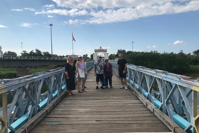 DMZ TOUR HUE - Deluxe group tour full day - Vĩnh Mộc Tunnels and the Geneva-split line you can feel