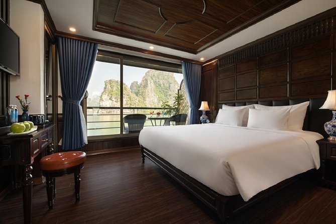 Doris Cruise 5 star cruise 3 days visiting Halong - Lan Ha Bay - Food and onboard comfort: what the package actually includes
