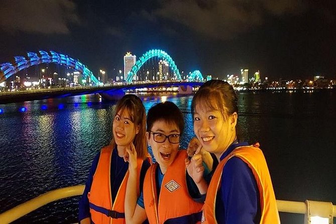 Dragon Cruise by Romantic Yatch: Tasty Beer/Flower/Cake & Dance - The 60-75 Minute Route: Han Swing Bridge, Love Bridge, and the Sailing Bridge