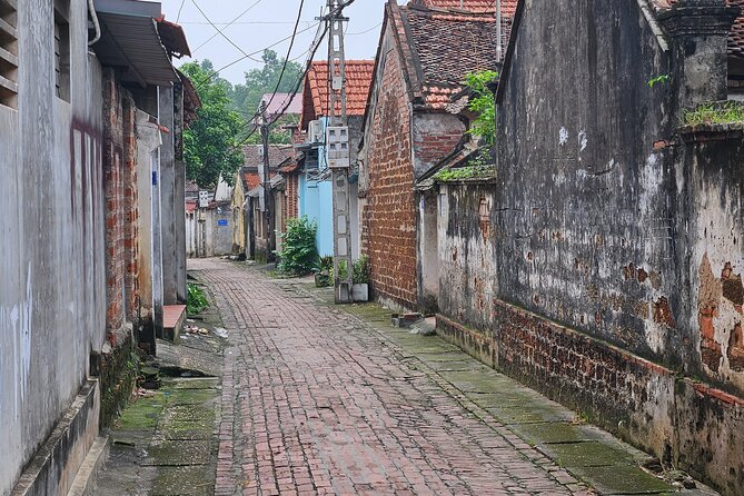 Duong Lam Village & Ba Vi National Park Jeep Tour From Hanoi - Duong Lam Ancient Village Walk: Old-Tiled Lanes and Quiet Heritage