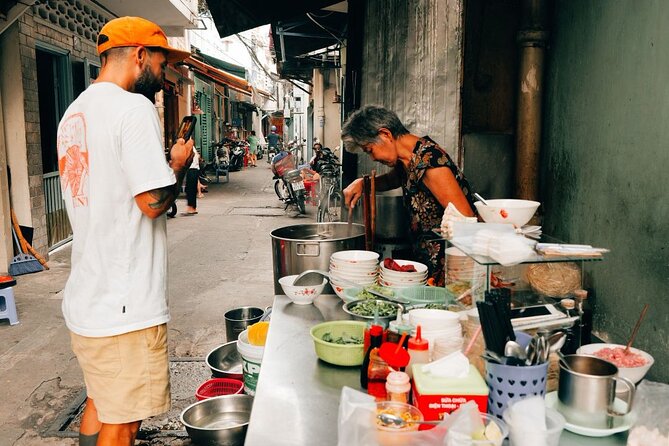 Early Riser Walk: Grandma Noodles, Cafe, Exotic Fruits & History - How much it costs, and why $39 can feel fair