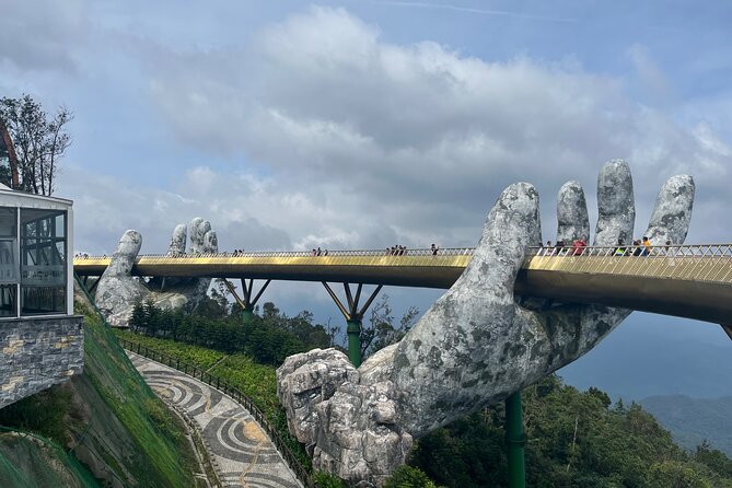 Early tour/ transfer from Hoi An/Da Nang to Golden bridge - Walking the Golden Bridge: Tips for a Better Photo (and a Better Mood)