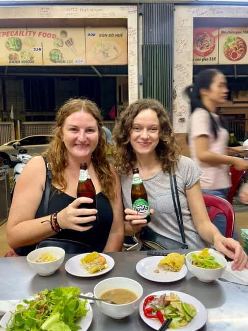 Eat like a local with a local - Walking Tour - Why a Hue food walking tour beats eating on your own