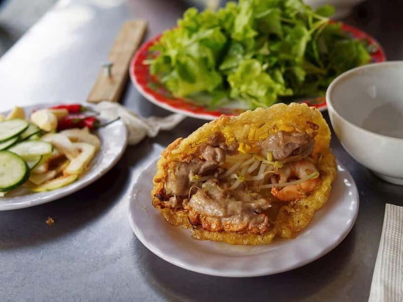 Eat like a local with a local - Walking Tour - The heart of the experience: seven Hue dishes you can’t easily copy