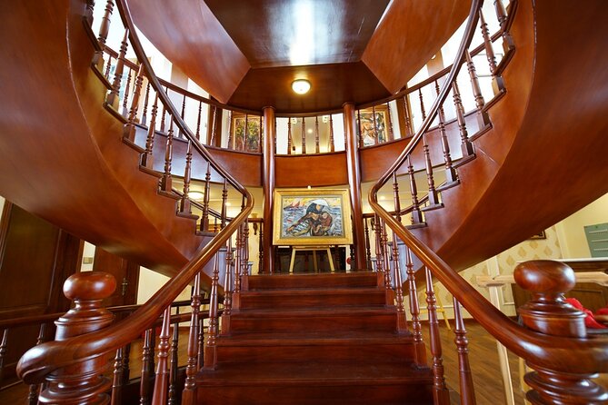 Emperor Cruise Halong: 3 Days 2 Nights Hideaway - Food on board: more than just meals, it is part of the pacing