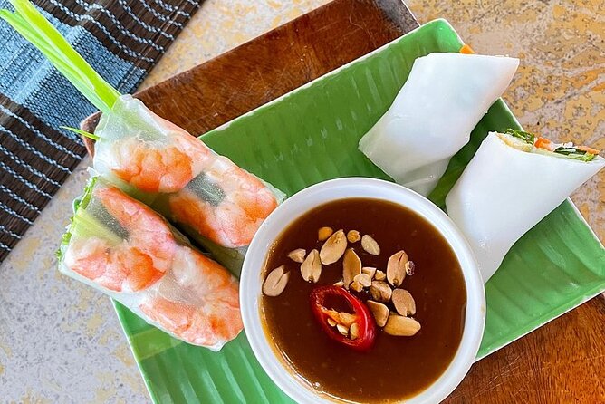 Experience Cooking Class for Lunch or Afternoon With Local Chef - Small group pacing: what you gain with under 10 people