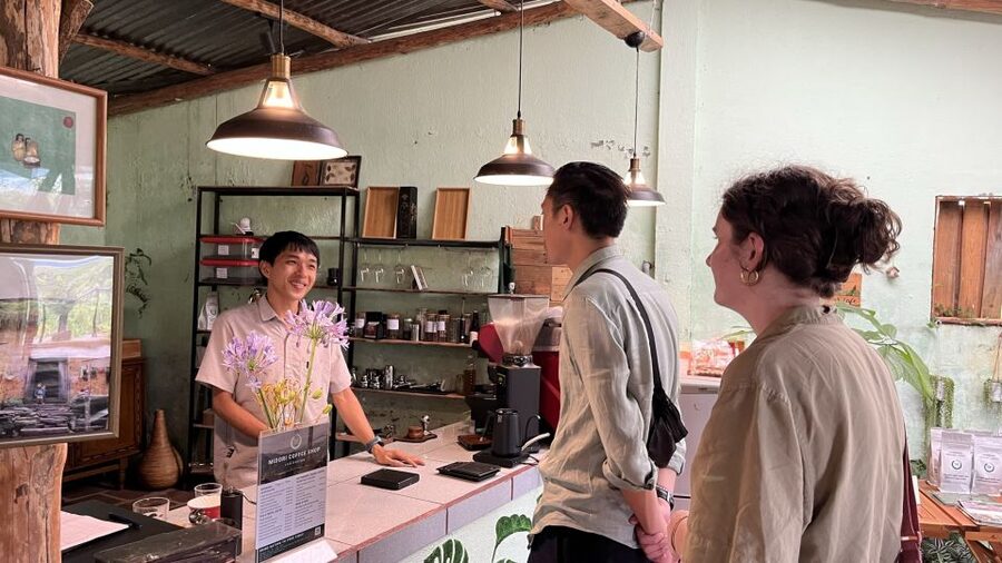 Experience specialty coffee with sustainable coffee farmers - The 5 Coffees From the Farm, and Why “Original Flavor” Matters