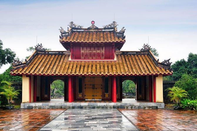 Explore 3 Royal Tombs with Informative English-Speaking Driver - Should You Book This Private Three-Tomb Route?