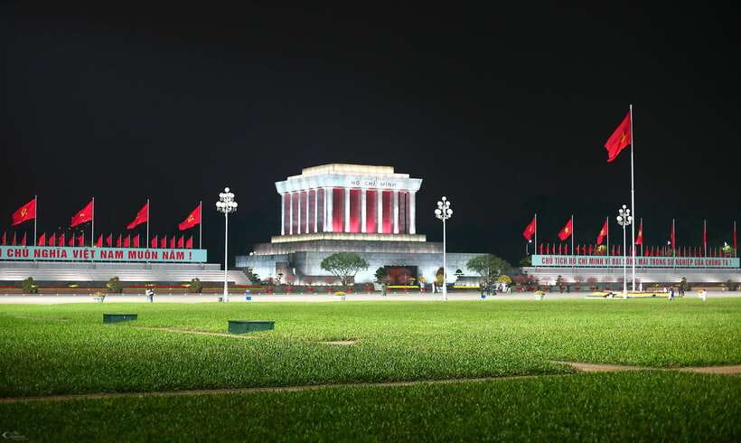 Explore Hanoi Old City By Cycling Tour With Small Groups - Meeting point and the safety brief at 24 Hoi Vu street