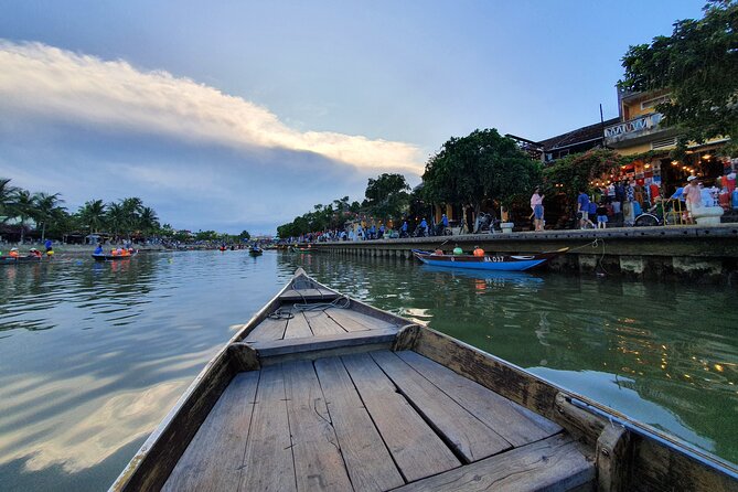 Explore Hoi An and Da Nang by private tour with local guide - HI Coffee and Tea: the break that keeps the day human