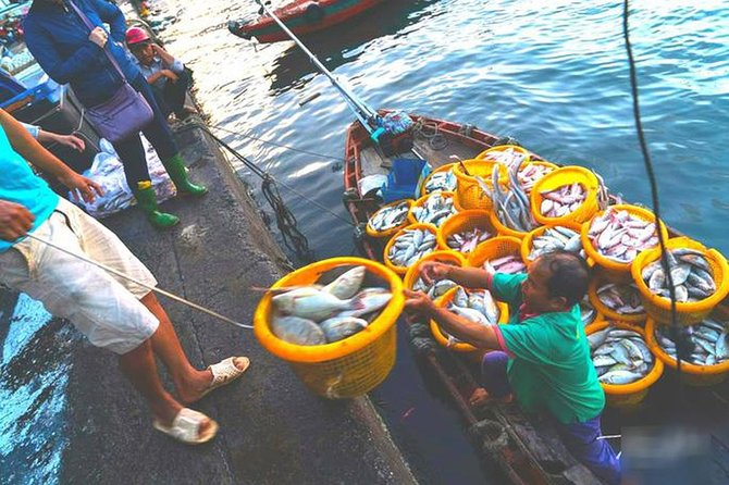 Explore the south of Phu Quoc island by private US Army Jeeps - Stop 2: An Thoi fishing village, boats, fish farms, and everyday life