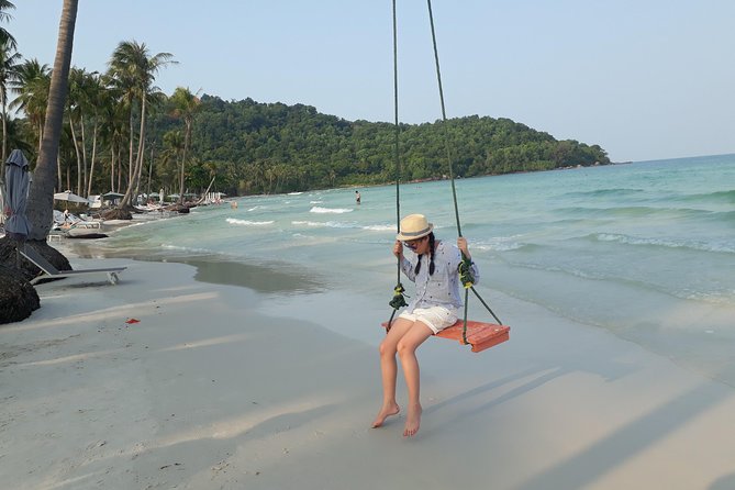 Explore the south of Phu Quoc island by private US Army Jeeps - Stop 1: Ngoc Hien Pearl Farm, where the tour becomes practical