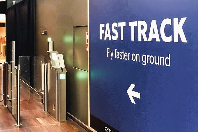 Fast Track VIP Service Noi Bai Airport (Hanoi - Vietnam) - Arrival help through immigration and customs (what changes your day)