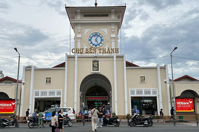 [Free E-sim] Half Day Guided Tour in Ho Chi Minh City - War Remnants Museum: The Most Emotional Stop on the Route