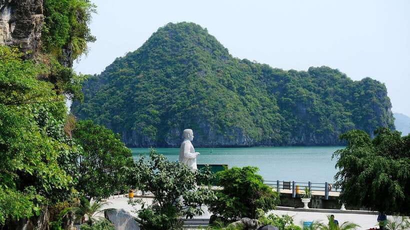From Hanoi: 1 -Day Halong Bay Cruise With Big & Small Groups - What to pack, and what rules to follow