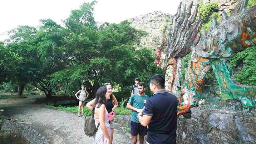 From Hanoi: 1-Day Ninh Binh Highlights Tour with Lunch - Hoa Lu or Bai Dinh: picking the temple day that matches your mood