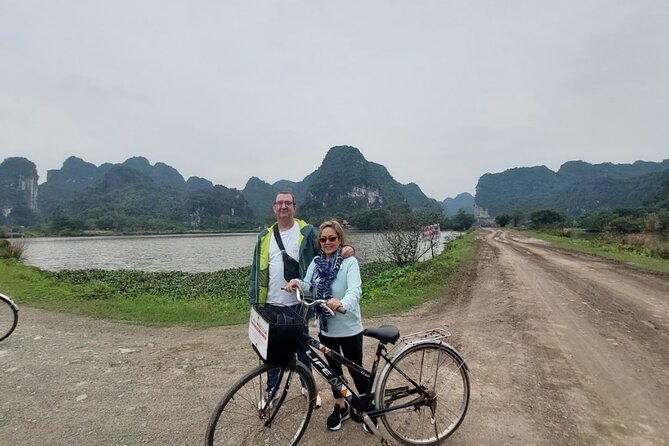 From Hanoi- 1 Day Ninh Binh Save Cost With Transfer Optional - Morning pickup at 7:00 to 8:00, plus the 25-minute cafe stop