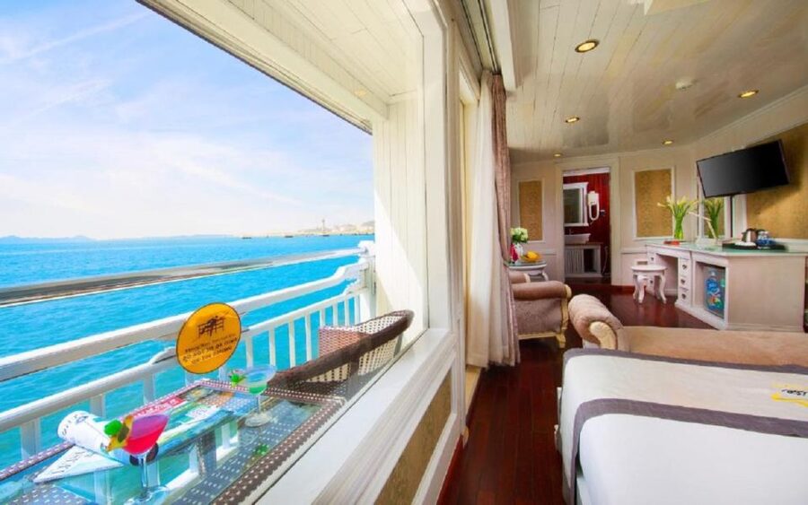From Hanoi: 2-Day Bai Tu Long Bay Luxury Cruise with Jacuzzi - From Hanoi pickup to the wharf: where the trip starts feeling easy