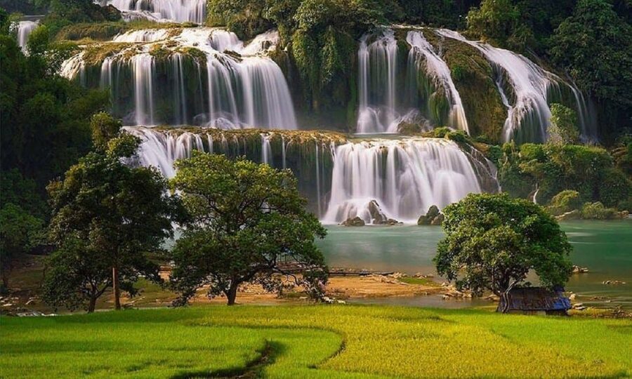 From Hanoi: 2-Day Ban Gioc Waterfall Tour - Entering the Ban Gioc area: Vietnam on one side, China on the other