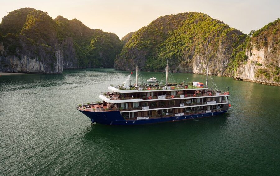 From Hanoi: 2-Day Halong and Lan Ha Bay La Pandora Cruise - The cooking class and sunset party, where the tour turns social