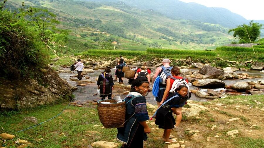 From Hanoi: 2-Day Overnight Sapa Tour by Limousine - How good guides make the whole trip (and why it matters)