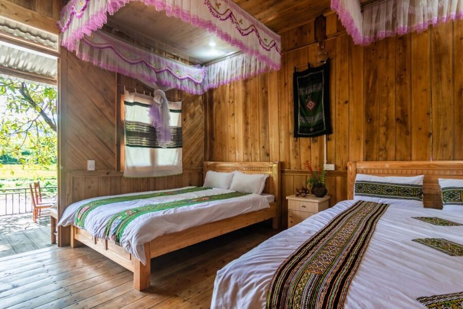 From Hanoi: 2-Day Sapa Cultural Exchange Tour with Homestay - Weather and footwear tips that can save your trip