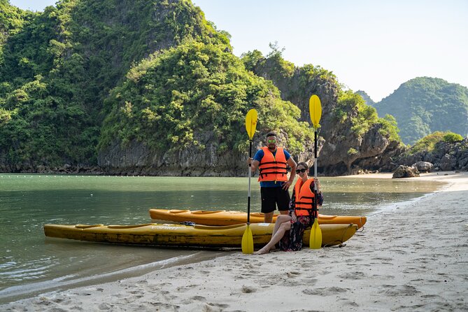 From Hanoi: 2D1N Ha Long Bay Deluxe Cruise with Bus Limousine - Meals onboard: why it feels easier than self-planning